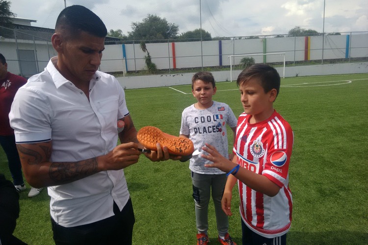 Otro escándalo de Salcido… Filtran video erótico del capitán de Chivas