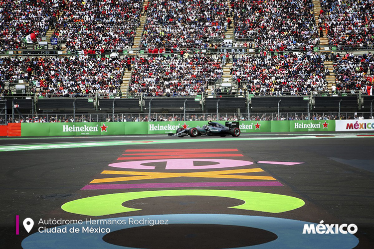 Sebastian Vettel se lleva la pole para el GP de México