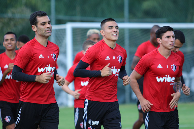Gallos y Atlas, en intenso empate; Márquez, regresa