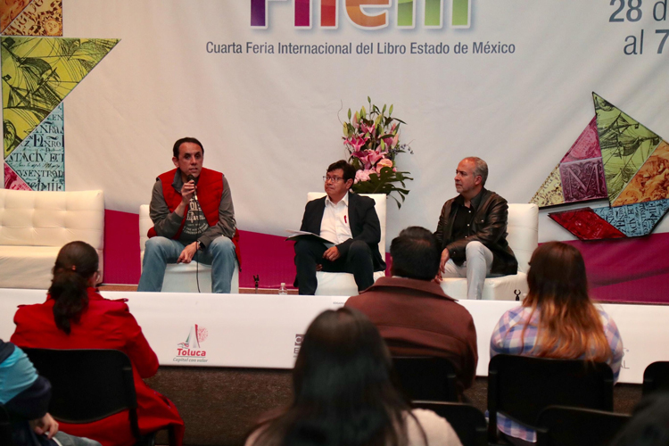 Homenaje. Los escritores Alberto Chimal y Edgardo Bermejo compartieron algunos datos biográficos del escritor nacido en Zapotlán. (Foto: Especial)