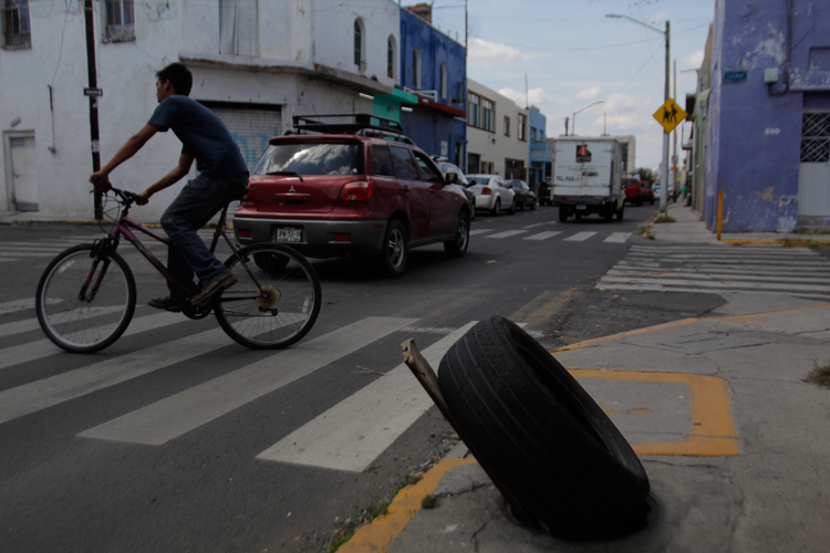 EN LA ADMINISTRACIÓN PASADA. Algunas de las calles de Analco fueron rehabilitadas durante la administración de Enrique Alfaro. (Fotos: Jorge Alberto Mendoza)