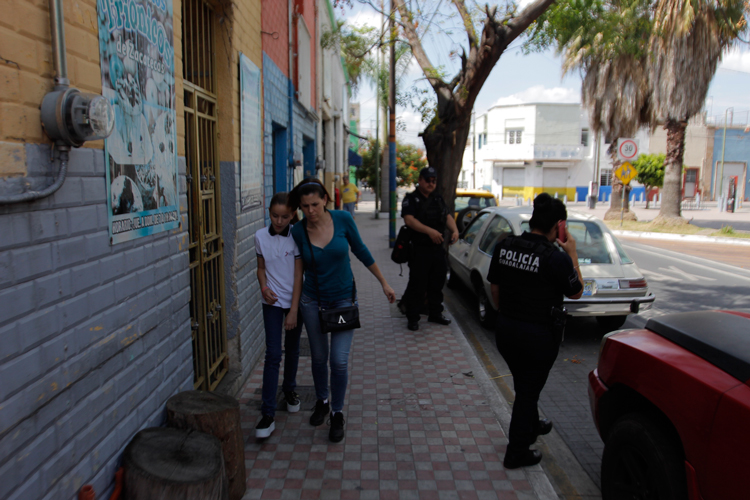 EN LA ADMINISTRACIÓN PASADA. Algunas de las calles de Analco fueron rehabilitadas durante la administración de Enrique Alfaro. (Fotos: Jorge Alberto Mendoza)