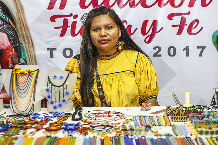 Evento. En el lugar se pueden comprar artesanías y dulces típicos; participan artesanos de más de cinco municipios de Jalisco. (Fotos: Grisel Pajarito)