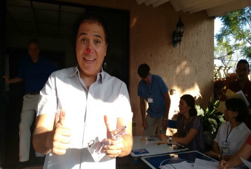 Lagrimita ejerce voto