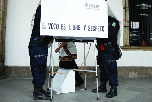 Predomina confusión en casillas especiales