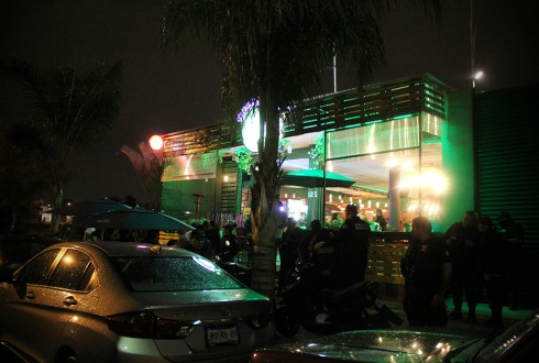 Detienen a cuatro y clausuran tres bares en Guadalajara - El Diario NTR