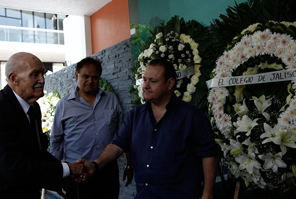 Políticos dan último adiós a Flavio Romero