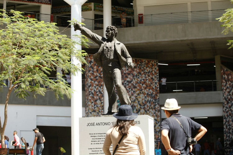 Homenaje a ‘El Amo’ Torres y Rita Pérez Moreno