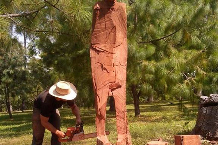 Arranca tercer simposio de escultura en madera