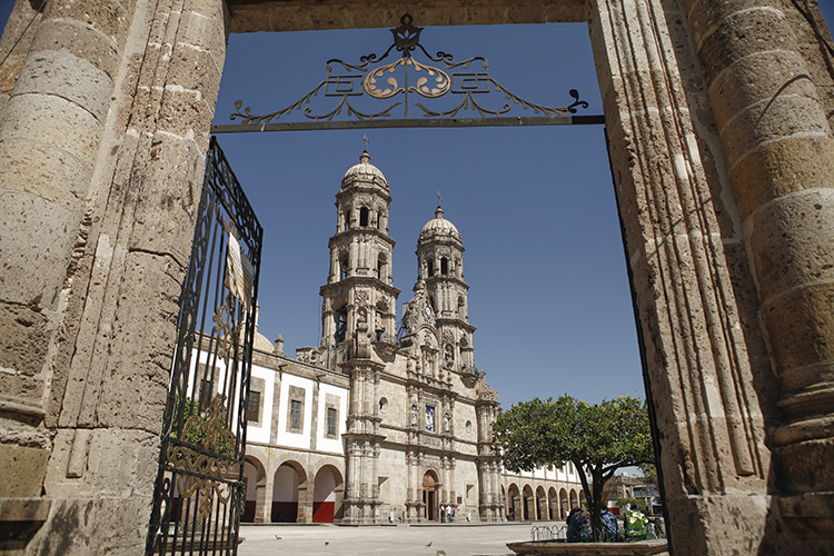 Fervor y tradición en la Basílica de Zapopan | NTR Guadalajara Fervor y tradición en la Basílica de Zapopan | NTR Guadalajara
