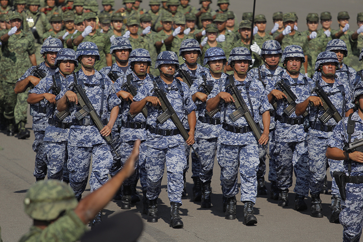 Personas con tatuajes ya pueden ingresar a las Fuerzas Armadas