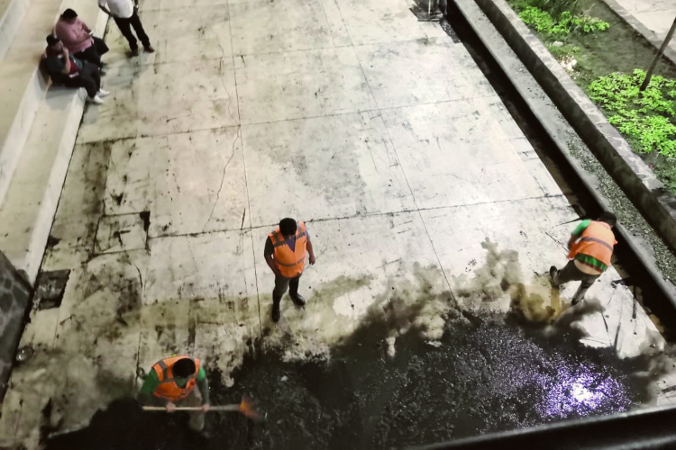 Colector facilita las inundaciones