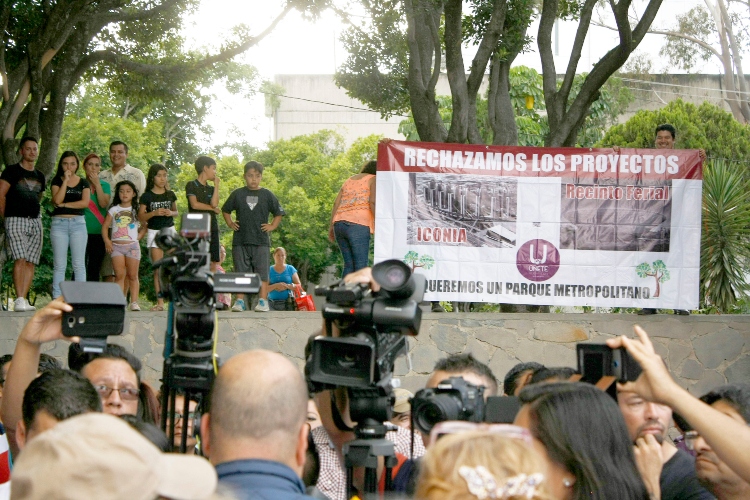 Con festival, protegen a Huentitán 