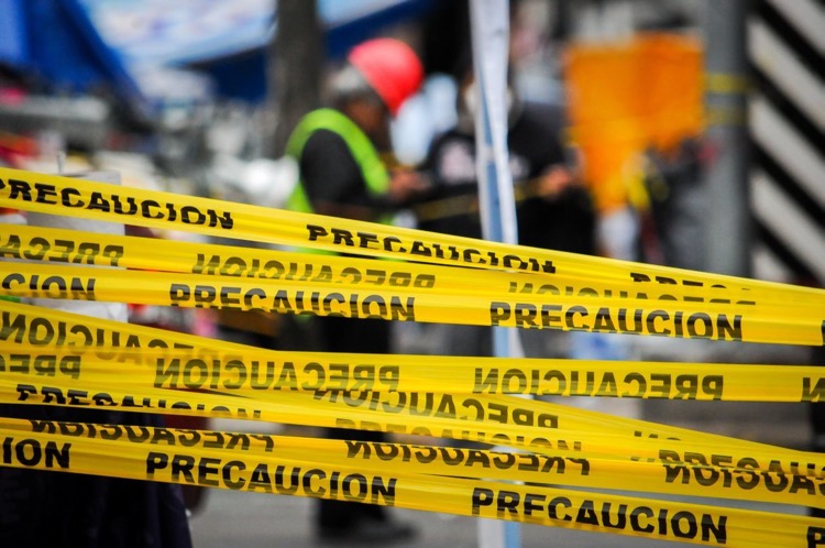 Choque entre pipa y camión deja al menos 11 personas fallecidas