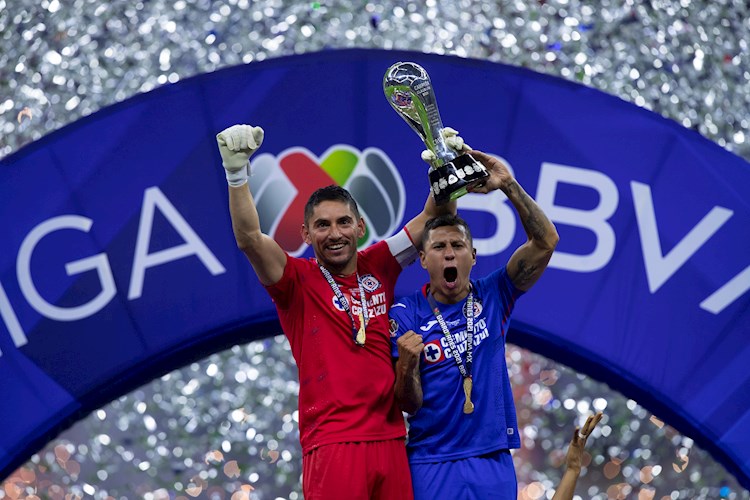 Cruz Azul se supera a sí mismo y se corona campeón