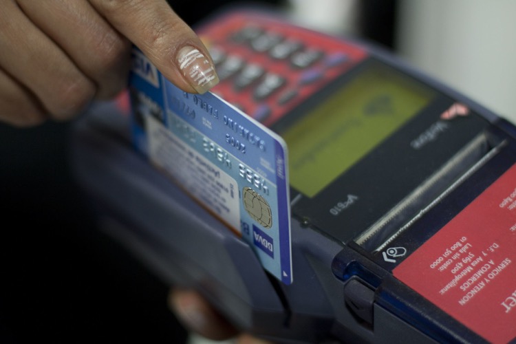 Con aumento de la tasa de interés de Banxico se reduciría inflación