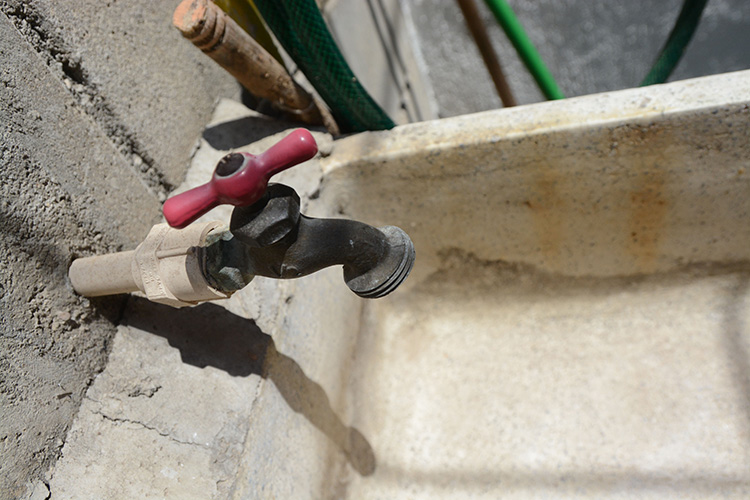 Presa Calderón podría recuperar su nivel mínimo en 10 días: Alfaro