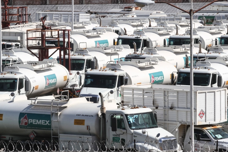 Pemex pierde 77 mil 244 mdp en tercer trimestre 2021 - El Diario NTR ...