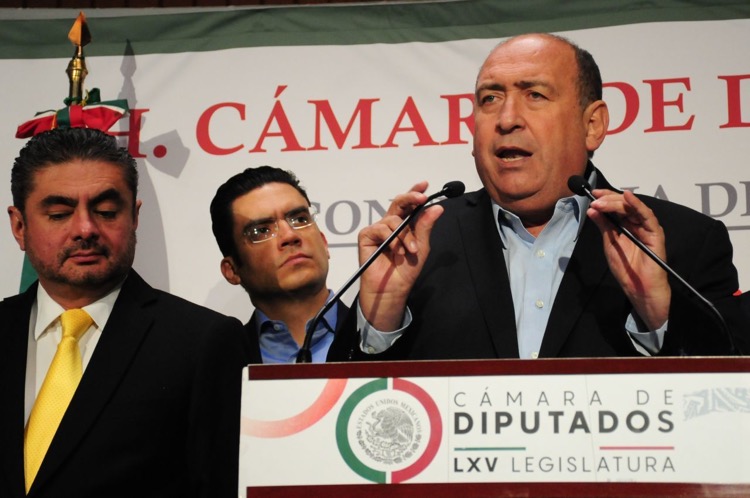 Presenta 'Va por México' presupuesto alterno para 2022