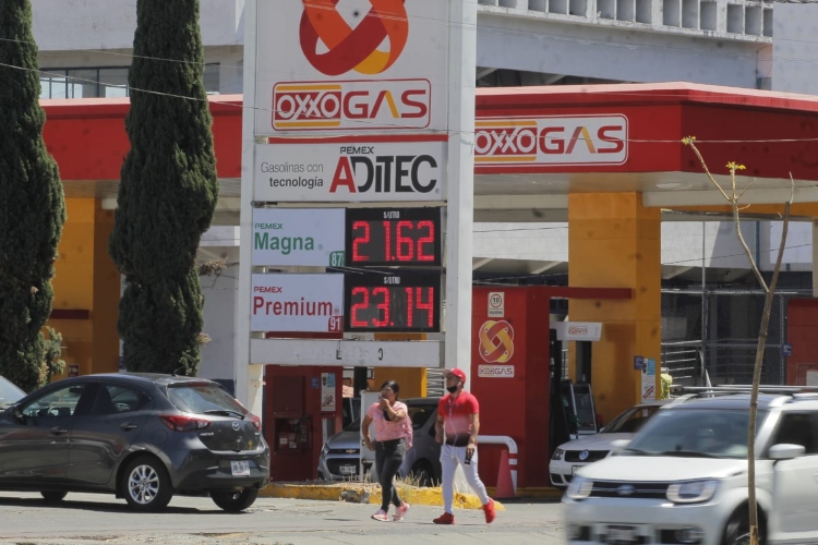 Gasolina premium, en su precio máximo