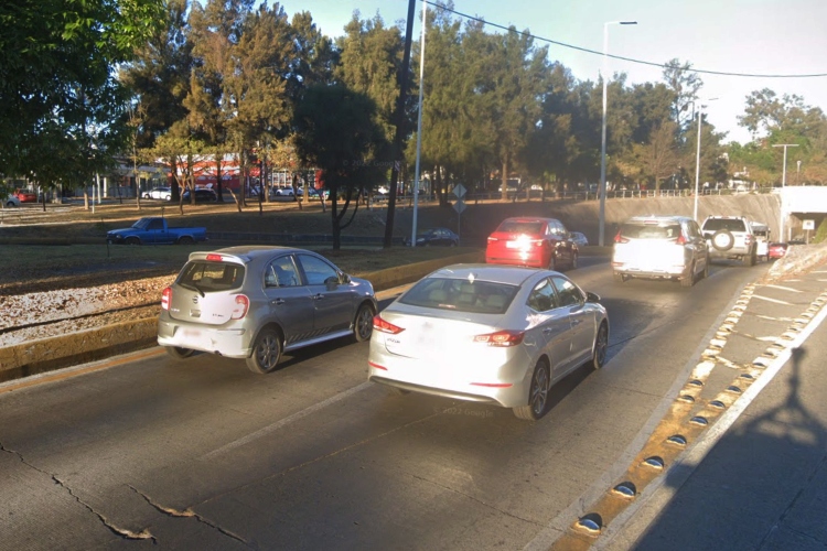 Liberan circulación en Lázaro Cárdenas por volcadura