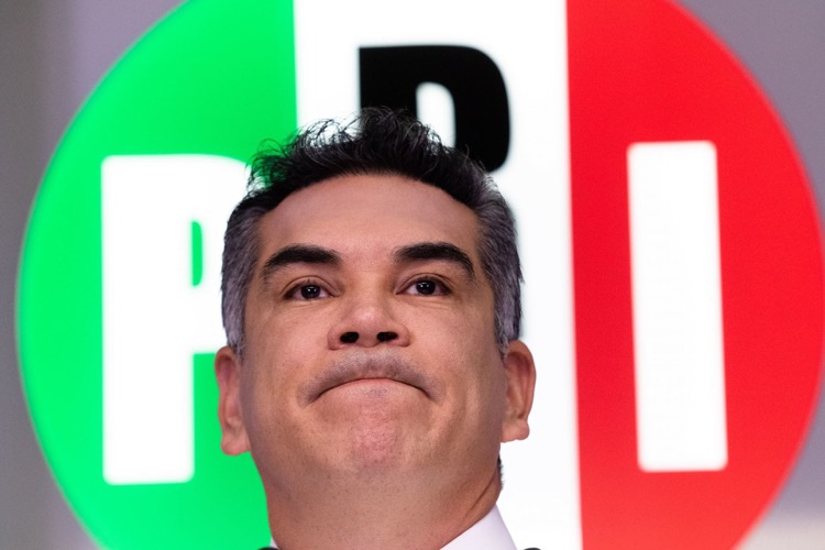 Urge renovar dirigencia del PRI: Dulce María Sauri