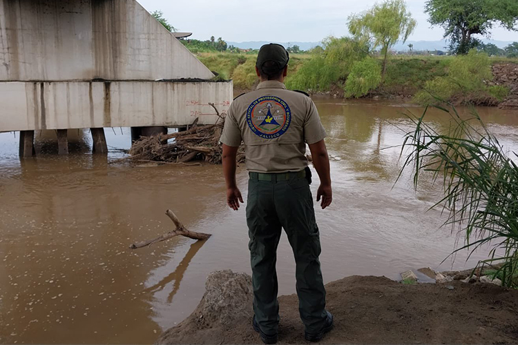 Suspenden clases en 12 municipios de Jalisco por ‘Orlene’ - El Diario ...