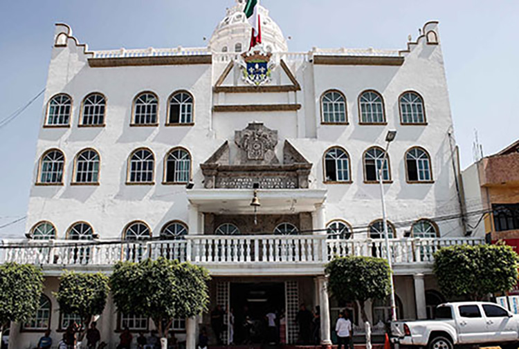 Inician enero con cambios a leyes de ingresos