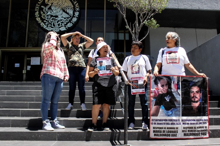 Acusan a FGR de detención irregular de dos personas en Tlajomulco