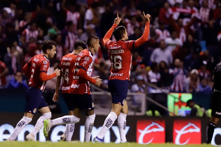 Chivas vence 2-0 a Puebla en el Cuauhtémoc - El Diario NTR | NTR ...