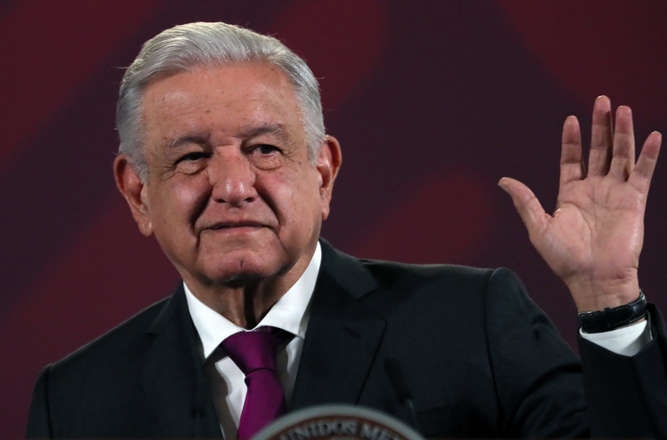 Con triunfo de Milei, los argentinos se metieron un ‘autogol’: AMLO