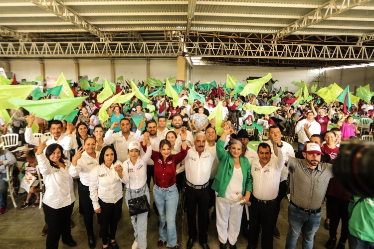 Delgadillo plantea mejora a calles de cabecera de Ayotlán