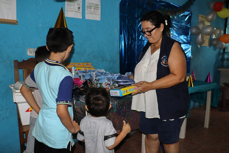 Albergues para migrantes celebran el Día del Niño y la Niña - El Diario ...