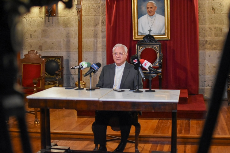 Cardenal pide honestidad a nuevos alcaldes