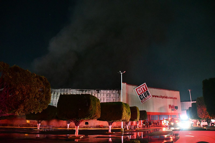 Promete Alfaro llegar al fondo de incendios