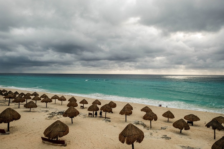 Tormenta tropical Sara amenaza el sureste mexicano con lluvias