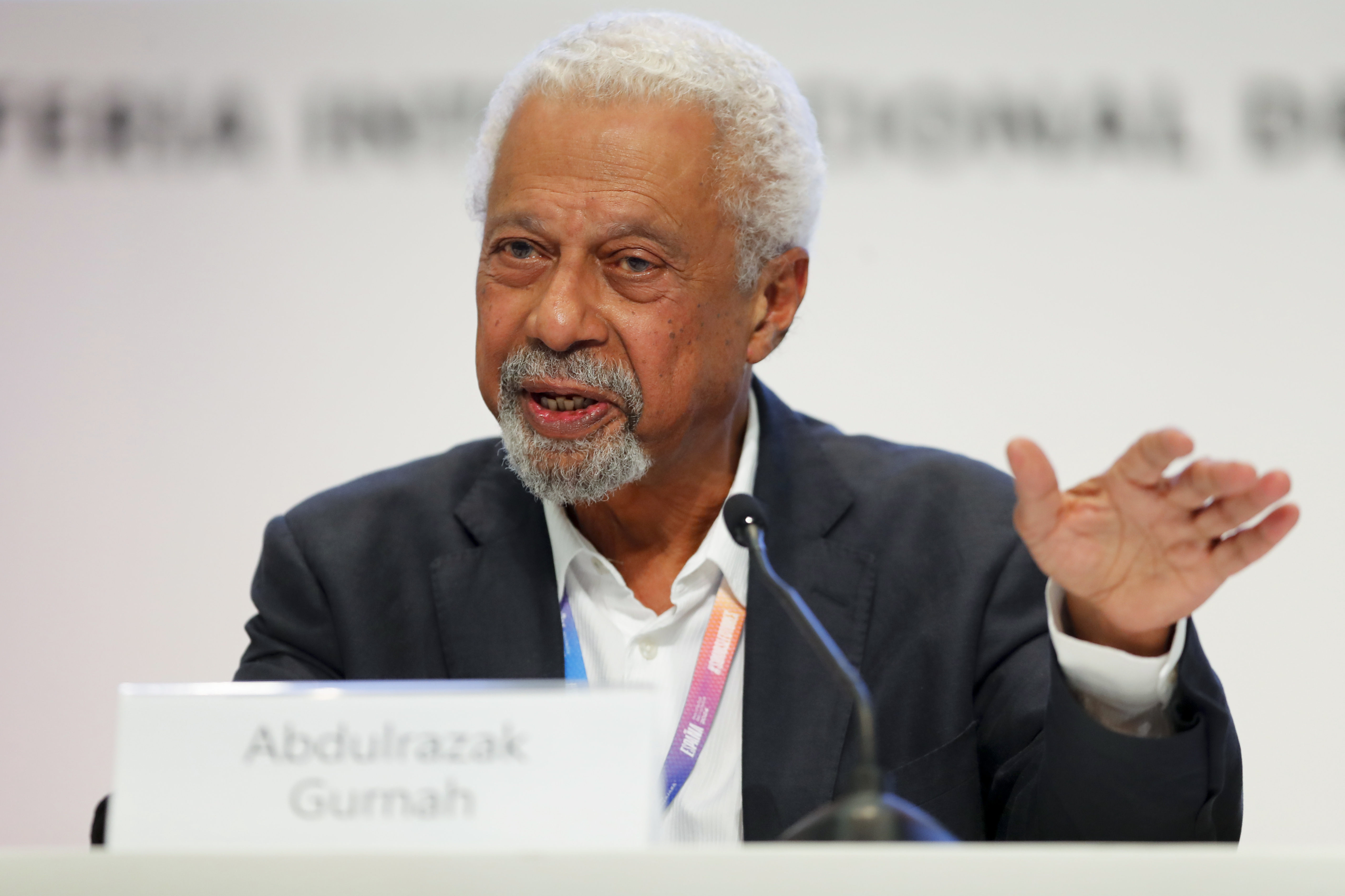 Gurnah evoca el 'placer palpable' de la lectura