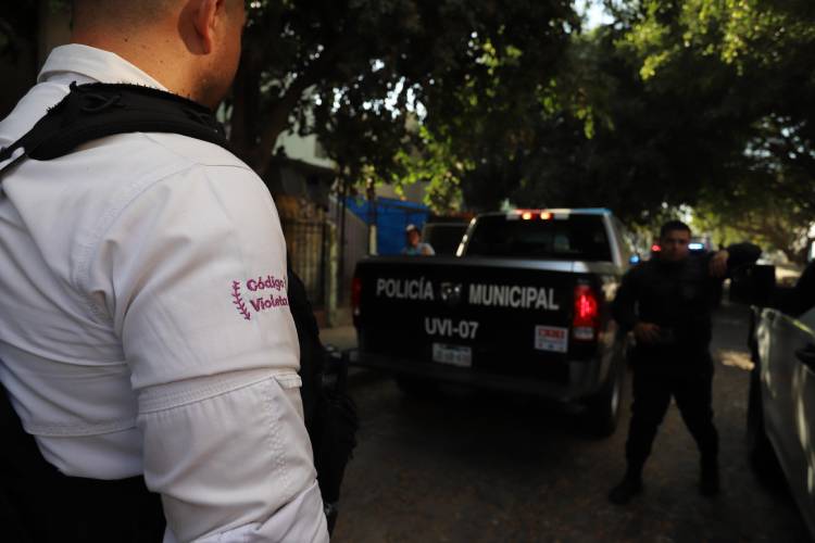 Detienen en Tlaquepaque a un hombre acusado de violencia familiar - El ...