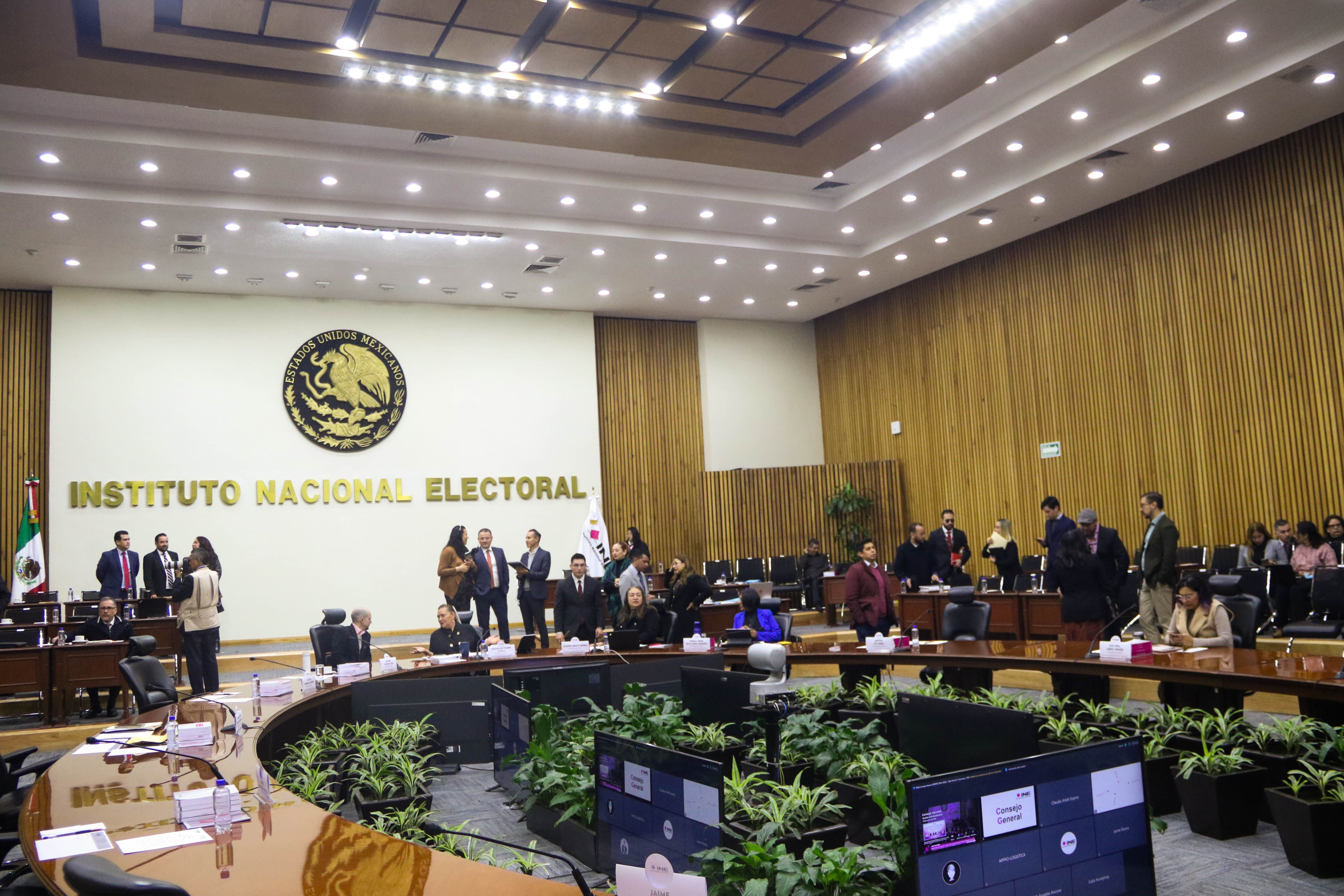 Sheinbaum urge al INE definir las reglas para la elección judicial