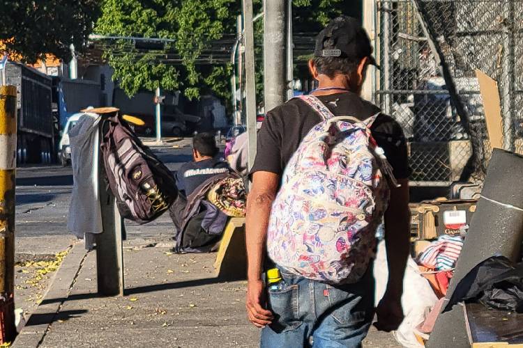 Muere persona en situación de calle en Parque Morelos - El Diario NTR ...