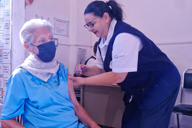Se vacunó contra influenza al 99.54% de jaliscienses objetivo