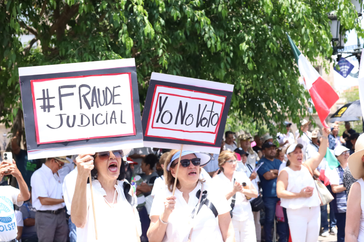 Protestan en Guadalajara contra elección del Poder Judicial
