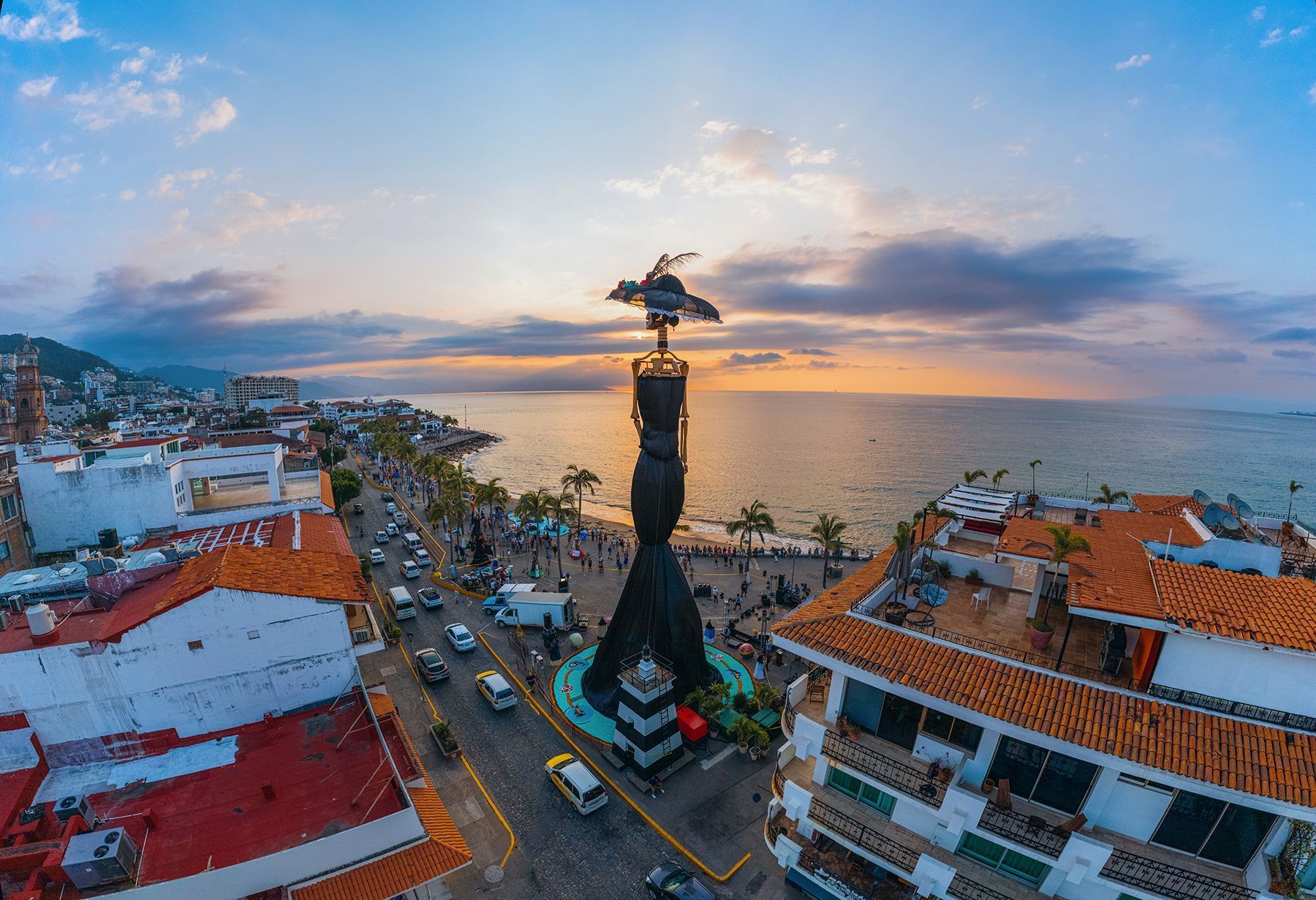 CNDH impugna ante la SCJN impuesto a extranjeros en Puerto Vallarta