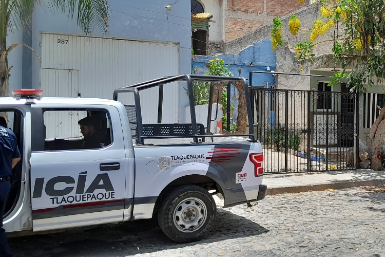 Rescatan a niño encadenado en Tlaquepaque