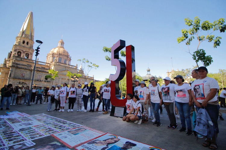Continúan lucha por la reinstalación del 5J