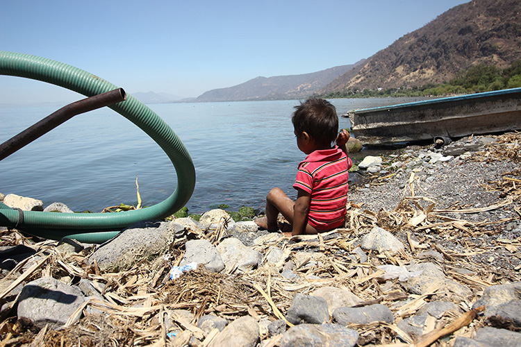 Exposición a plaguicidas enferma a Poncitlán 