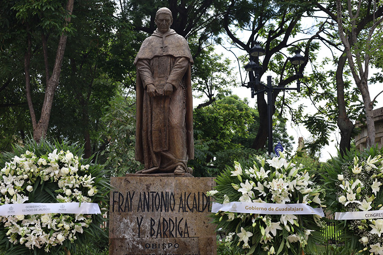 Honra Guadalajara memoria y legado de fray Antonio Alcalde 