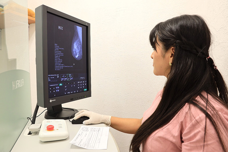 Lanzan plan de detección de cáncer de mama