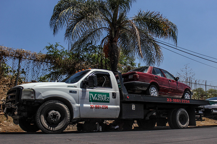 Setran se deslinda de grúas; no le toca, afirma
