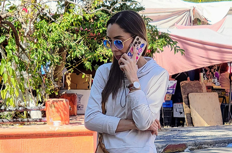 Miles marcan al 911 por violencia